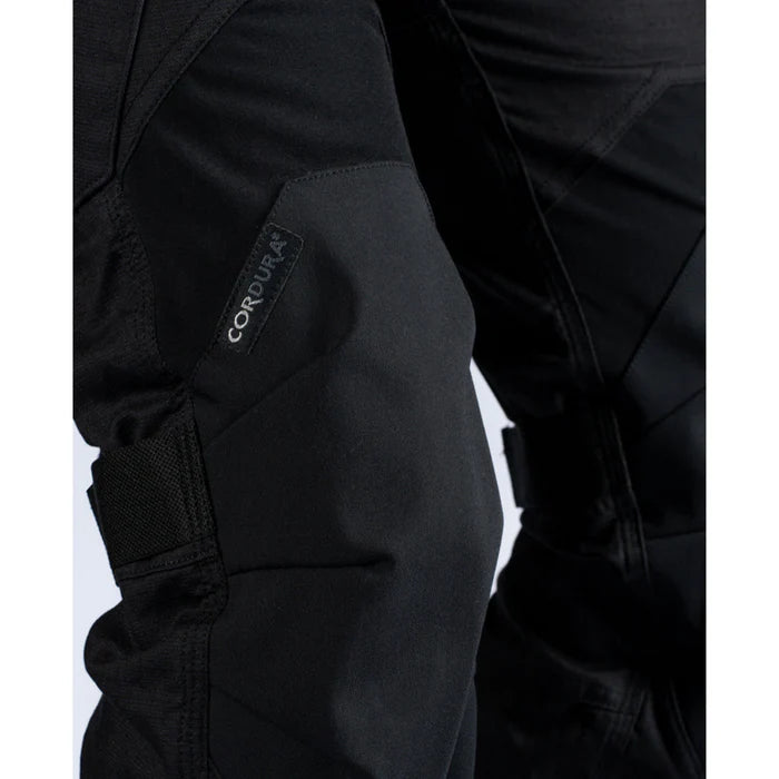 ApexCargo™ – Ultra-rugged work trousers with 10 pockets