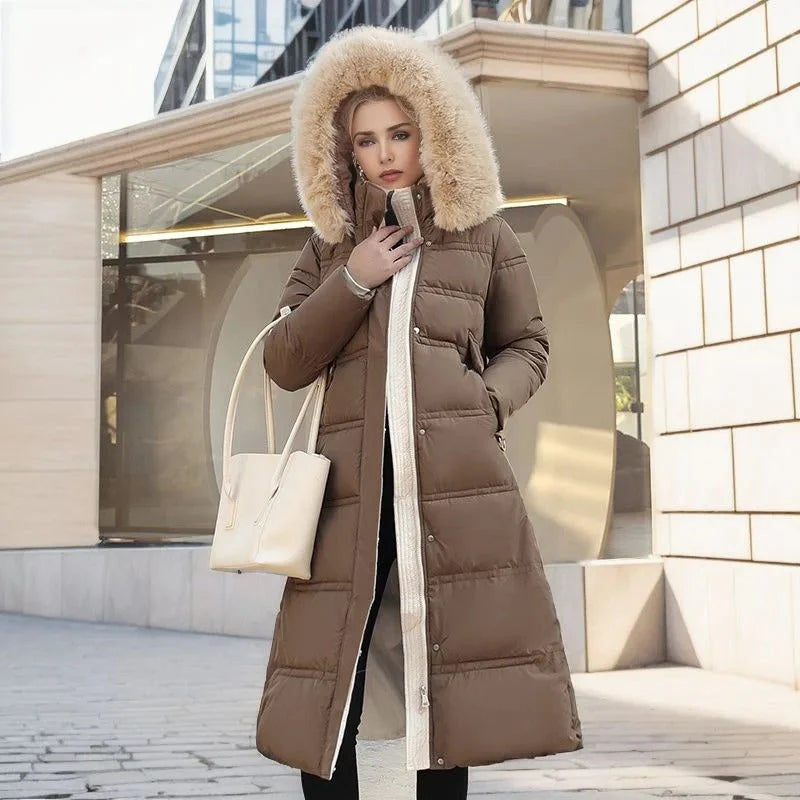 Martina | Damen Luxuriöser Winterparka mit Fellkapuze